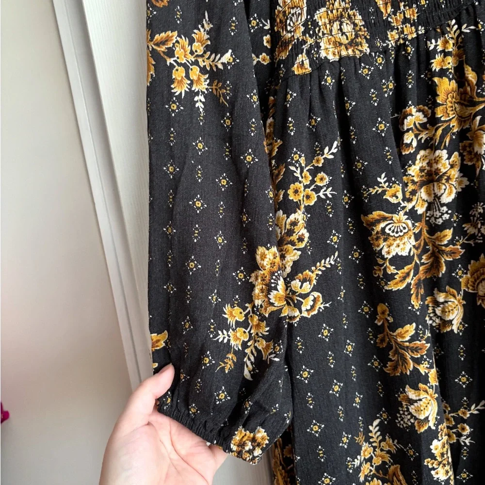 torrid Black and Gold Floral Maxi Dress - Picture 3 of 6